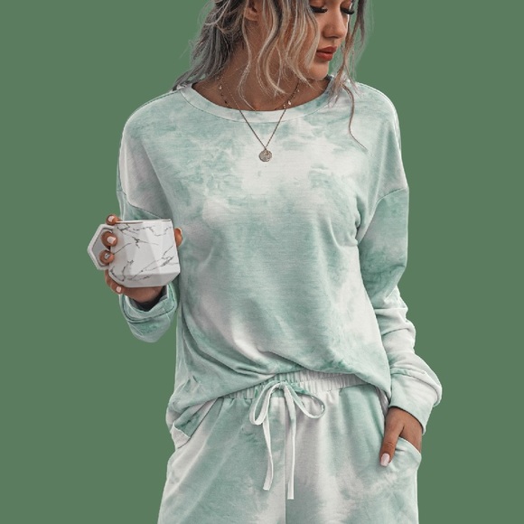 COPY - 1 small top ONLY ✨💕✨ - Picture 3 of 4